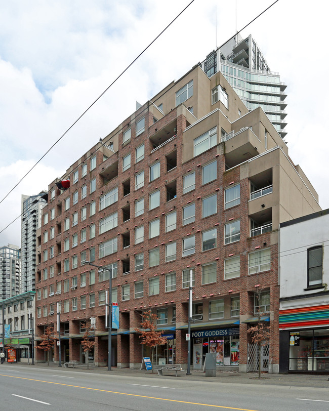 1270-1288 Granville St in Vancouver, BC - Building Photo - Building Photo