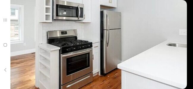 140 Chelsea St in Boston, MA - Building Photo - Building Photo