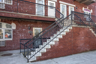 1756A Benson Ave in Brooklyn, NY - Foto de edificio - Building Photo