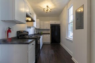 713 Locust St in Lebanon, PA - Building Photo