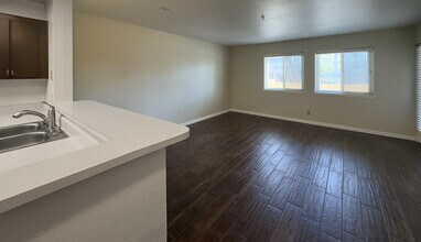 8889 Caminito Plaza Centro, Unit 7120 in San Diego, CA - Building Photo - Building Photo
