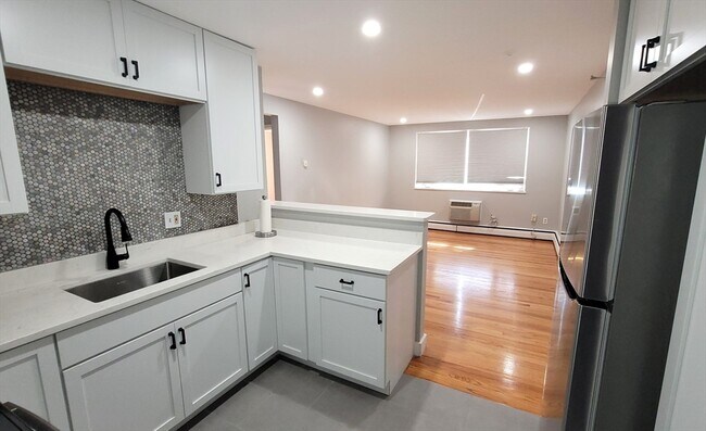 133 Warren St in Watertown, MA - Building Photo - Building Photo
