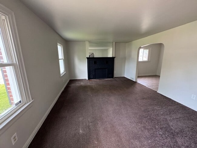 4319 S Park Dr in Fort Wayne, IN - Building Photo - Building Photo