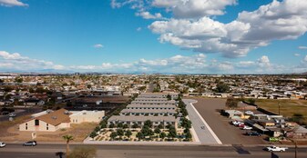 South Mountain Shadows in Phoenix, AZ - Building Photo
