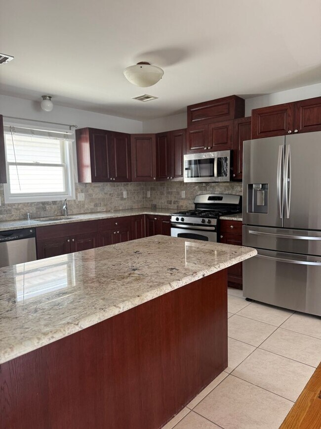 145-147-147 Clifford St in Newark, NJ - Building Photo - Building Photo