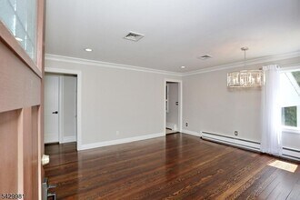 28 Minnehaha Blvd in Oakland, NJ - Building Photo - Building Photo