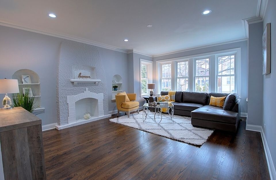 5748 N Spaulding Ave in Chicago, IL - Building Photo