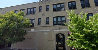 2704 N Sawyer Ave in Chicago, IL - Building Photo