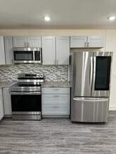 618 Center St in Loveland, OH - Building Photo - Building Photo