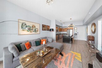 3470 E Coast Ave in Miami, FL - Building Photo - Building Photo