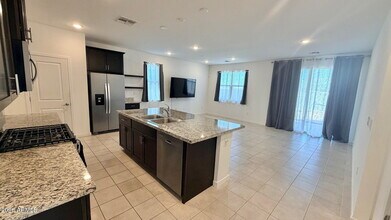 41570 W Dusty Creek Dr in Maricopa, AZ - Building Photo - Building Photo