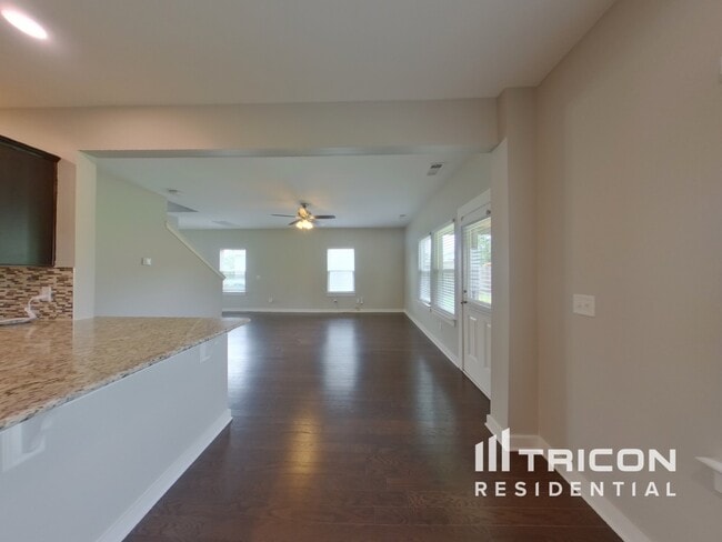 6014 Sentinel Dr in Spring Hill, TN - Building Photo - Building Photo