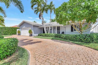 995 SW 13th Dr in Boca Raton, FL - Building Photo - Building Photo