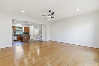 2028 Tuam St in Houston, TX - Foto de edificio - Building Photo