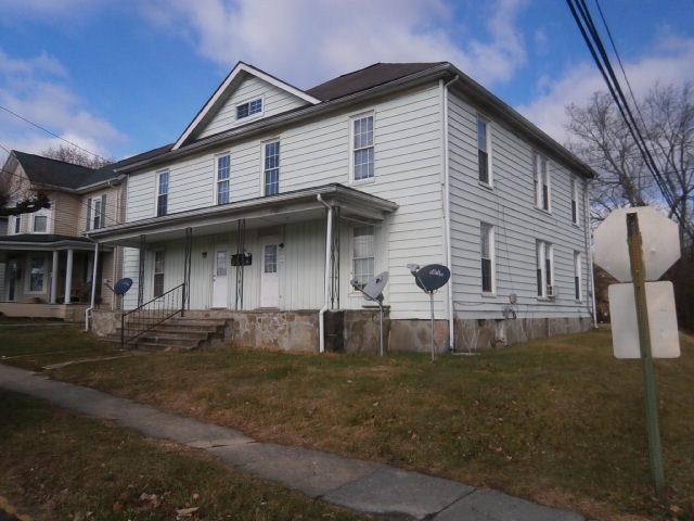 500-506 Straley Ave in Princeton, WV - Foto de edificio - Building Photo