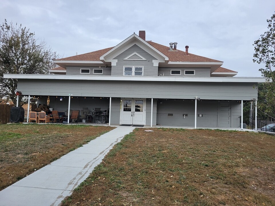 2400 W Q St, Unit #2 in Lincoln, NE - Foto de edificio