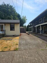 911 NW 27th St in Corvallis, OR - Building Photo - Building Photo