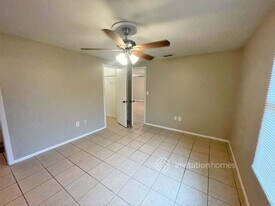 2129 Dana Pl in Lakeland, FL - Building Photo - Building Photo