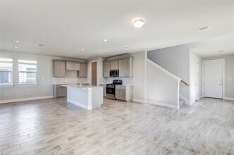 113 Riverhill Dr in Andice, TX - Building Photo - Building Photo