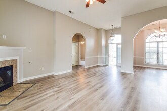 1573 Golden Oaks Loop N in Southaven, MS - Building Photo - Building Photo