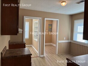 415 Alexander Dr in Dayton, OH - Building Photo - Building Photo