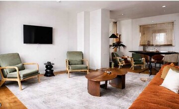 350 W 43rd St in New York, NY - Foto de edificio - Building Photo