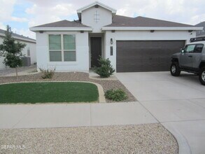 1628 Sam Dominguez in El Paso, TX - Building Photo - Building Photo