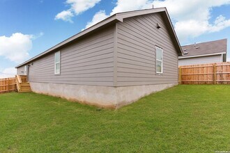 6503 Scarecrow Wy in San Antonio, TX - Foto de edificio - Building Photo