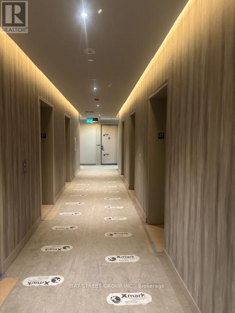 8 Interchange Wy in Vaughan, ON - Building Photo - Building Photo