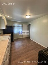 2902 Vine St in South Bend, IN - Building Photo - Building Photo