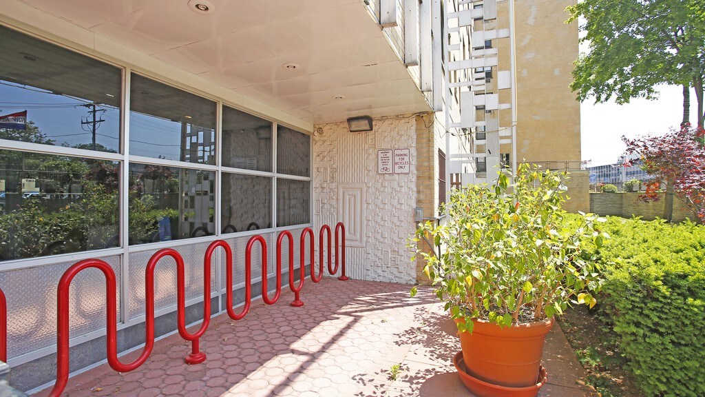 New Haven Apartments in Hempstead, NY