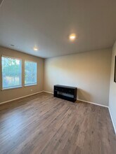 23417 Naches Peak Ln in Black Diamond, WA - Building Photo - Building Photo