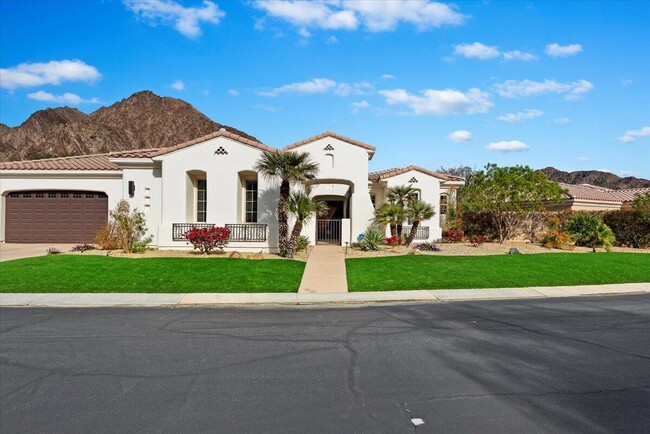 77880 Desert Dr in La Quinta, CA - Foto de edificio - Building Photo