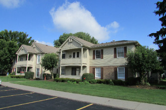 Woodcreek Apartments in Pittsford, NY - Building Photo - Building Photo