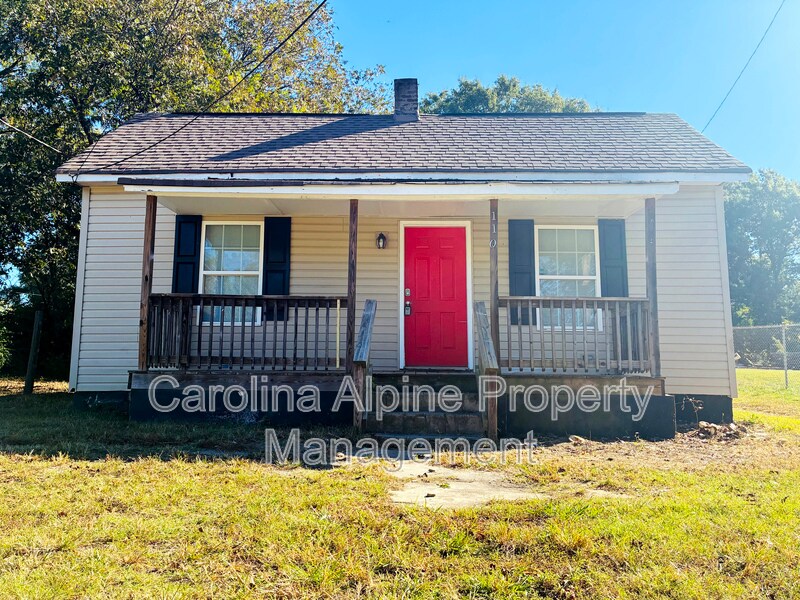 110 N Webb St in Gastonia, NC - Building Photo