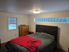 209 Richardson Dr in Lebanon, ME - Foto de edificio - Building Photo