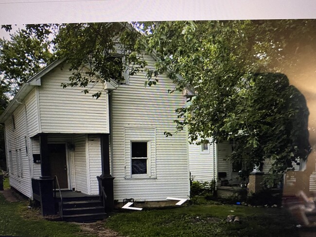 property at 502 S New York Ave