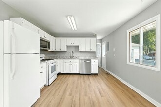 6440 Azalea Dr in Fort Wayne, IN - Building Photo - Building Photo