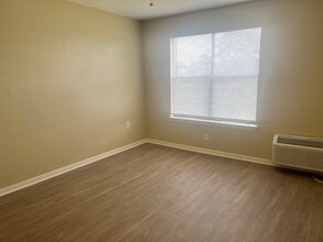 3503 Camino Real in San Antonio, TX - Building Photo - Building Photo
