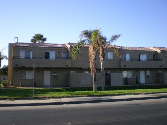 Royal Garden Apartments in Indio, CA - Foto de edificio - Building Photo