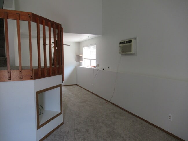 property at 5208 Solar Ridge Dr