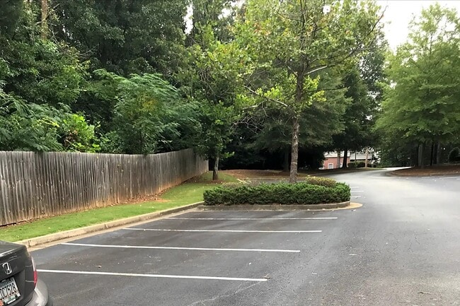 2348 Benson Poole Rd SE in Smyrna, GA - Building Photo - Building Photo