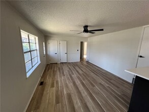 2 Lancaster Dr in Bella Vista, AR - Building Photo - Building Photo