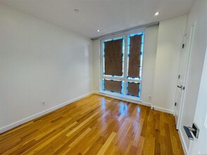 4223 Parsons Blvd in Queens, NY - Building Photo - Building Photo