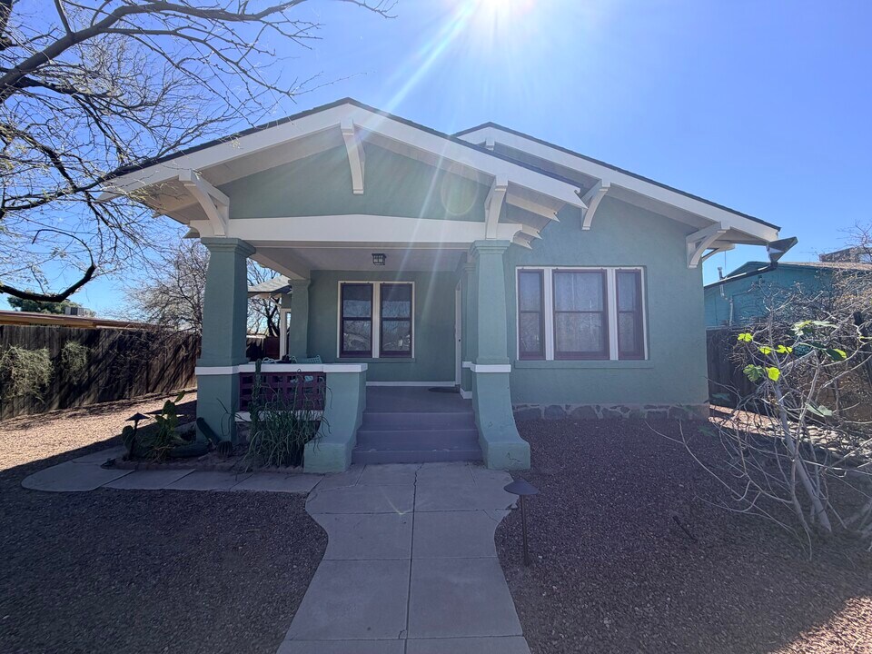 921 W Alameda St in Tucson, AZ - Building Photo