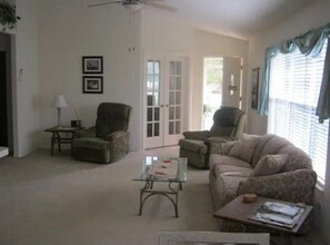 973 Pritchard Island Rd in Inverness, FL - Building Photo - Building Photo