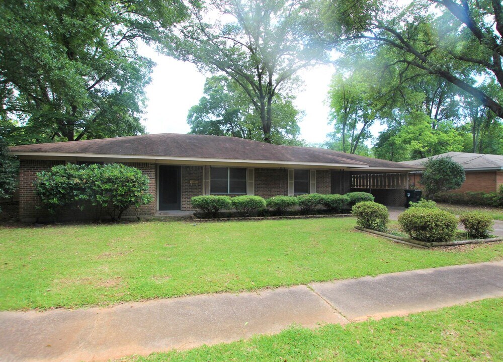 307 Alpine Dr in Tyler, TX - Building Photo