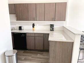 2515 Burnet Ave in Cincinnati, OH - Building Photo - Building Photo