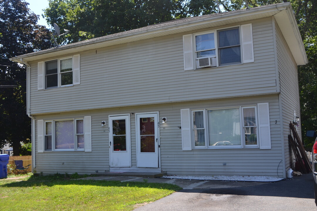 63 -65 Wisteria St, Unit 63 in Springfield, MA - Building Photo