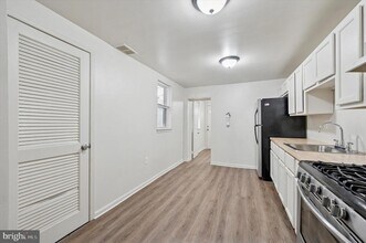 1016 Potter St in Chester, PA - Building Photo - Building Photo